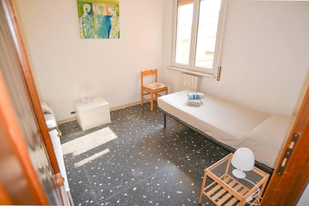 Larte Al Mare Vicino Spiaggia Con Ac E Wifi Apartman Savona Kültér fotó